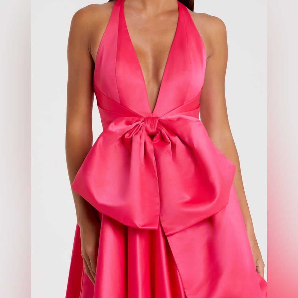 Mac Duggal Hot Pink Satin Plunge-Neck Maxi Gown with Bow - Picture 12 of 12